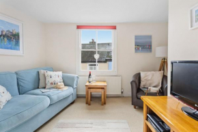 3 Bell Court - Large Apartment close to Historic Market and Quay